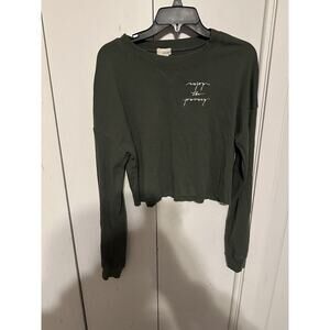 Cropped Long Sleeve T-Shirt Wet Seal Size Large Enjoy the Journey